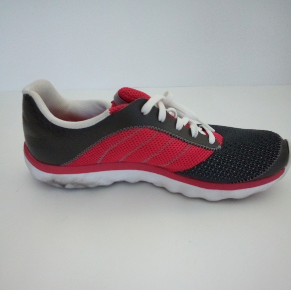 Women's New balance running shoes size 7 - Picture 2 of 6